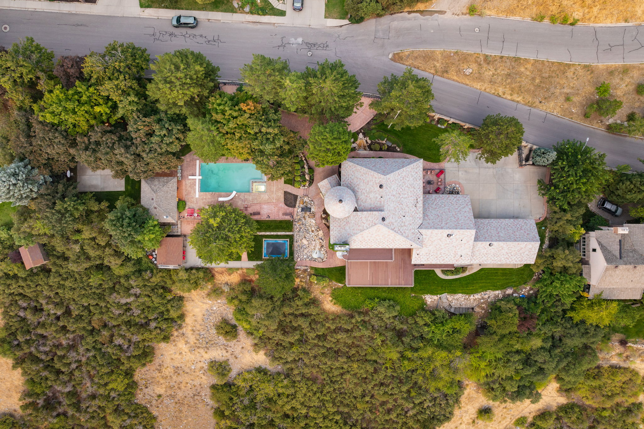 main property photo 88