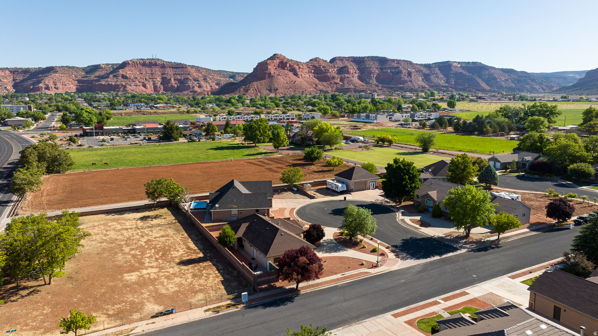 main property photo 47