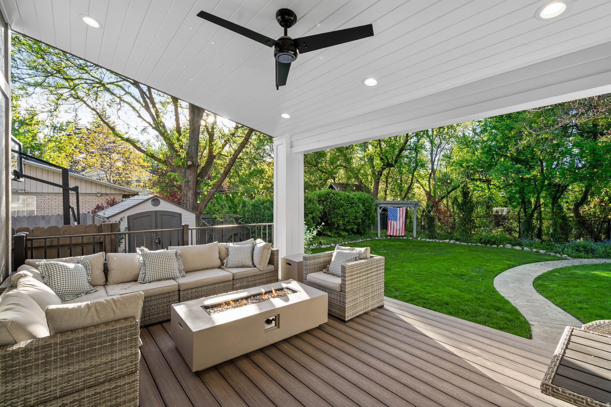 main property photo 47