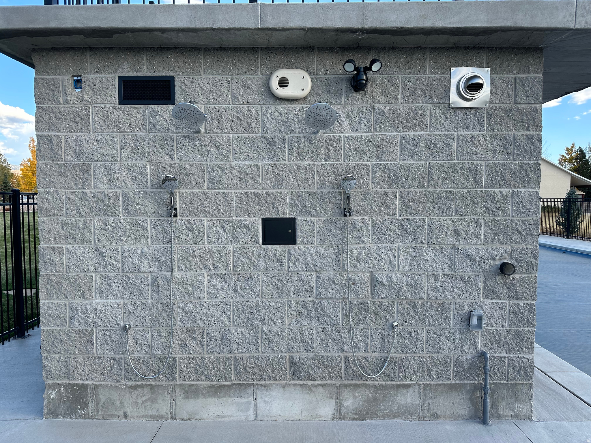 main property photo 45