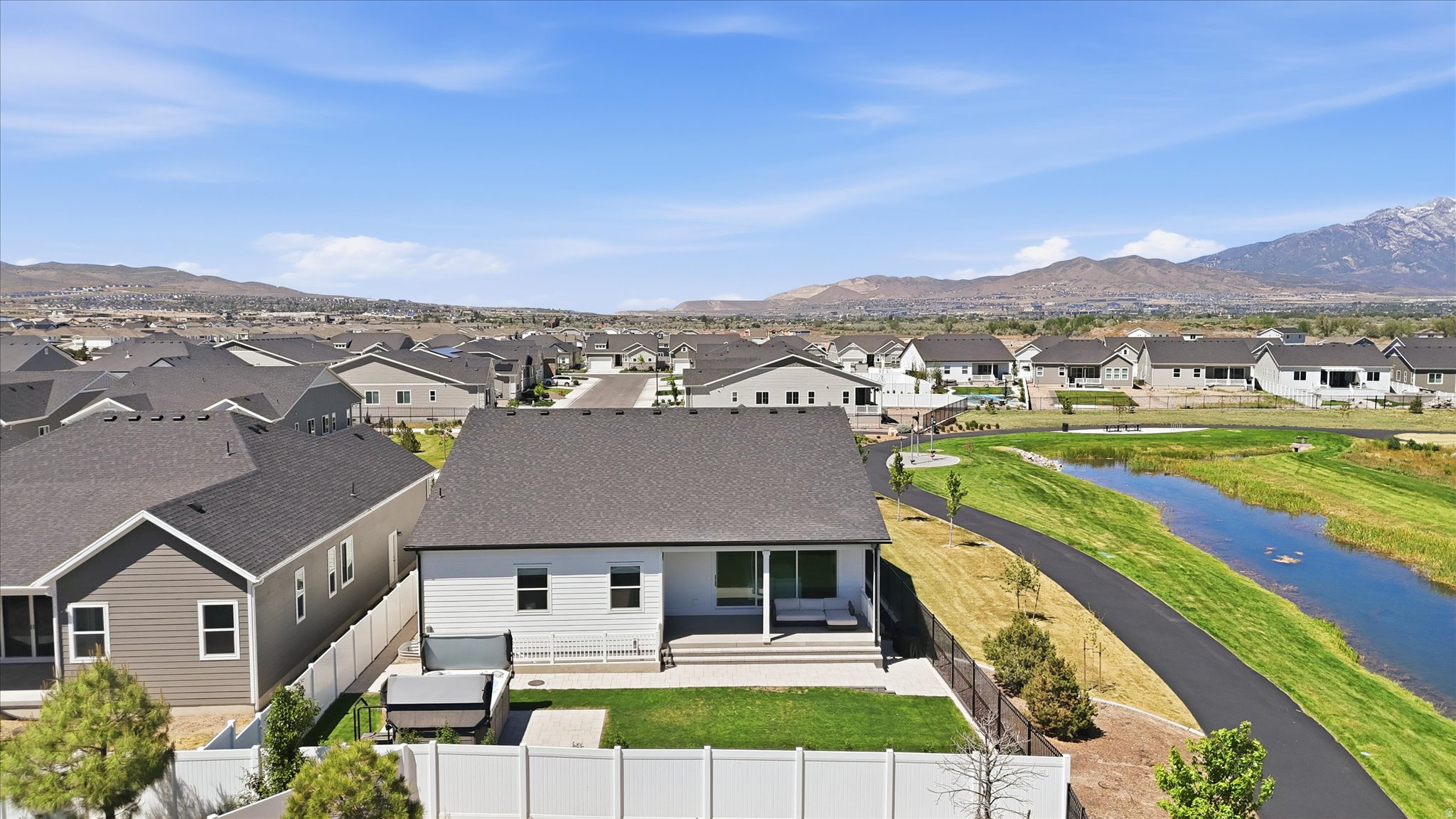 main property photo 60