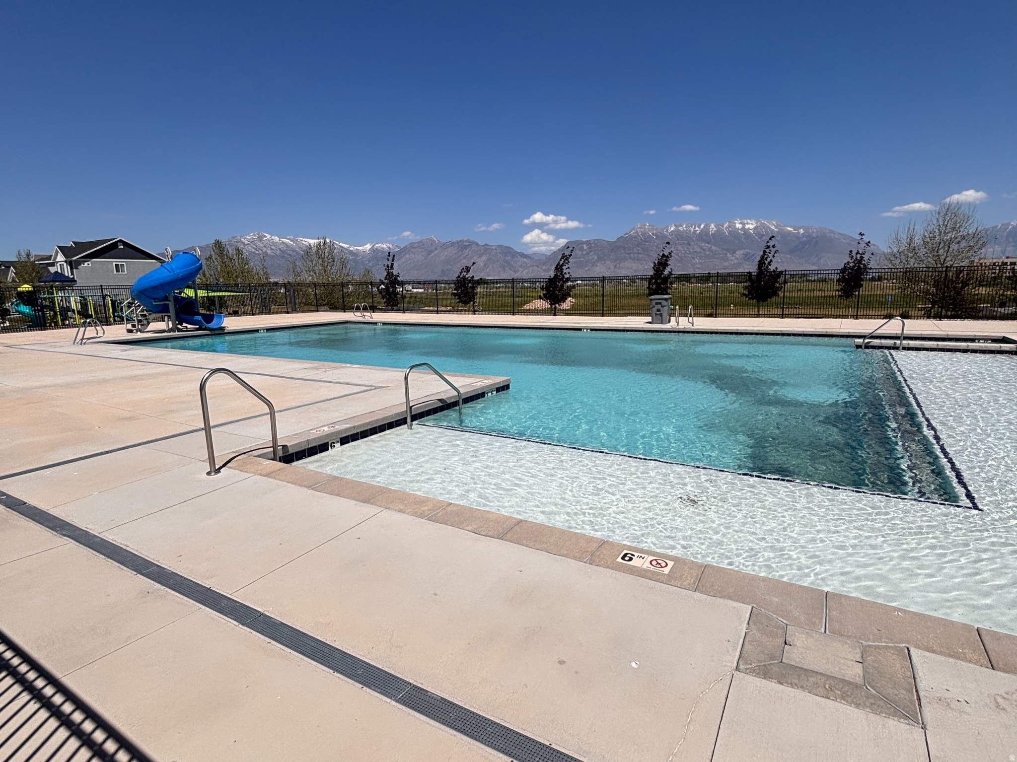 main property photo 65