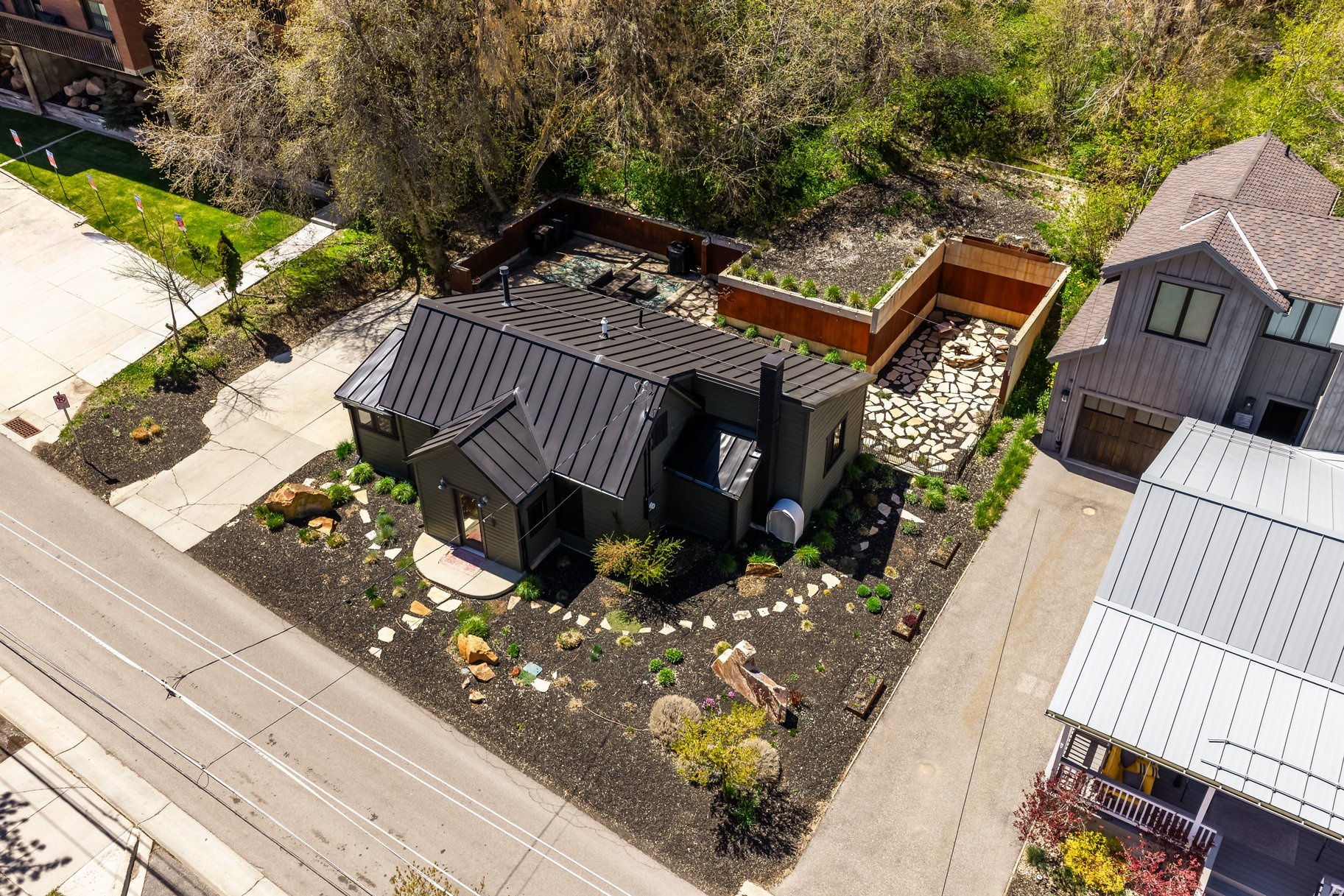 main property photo 51