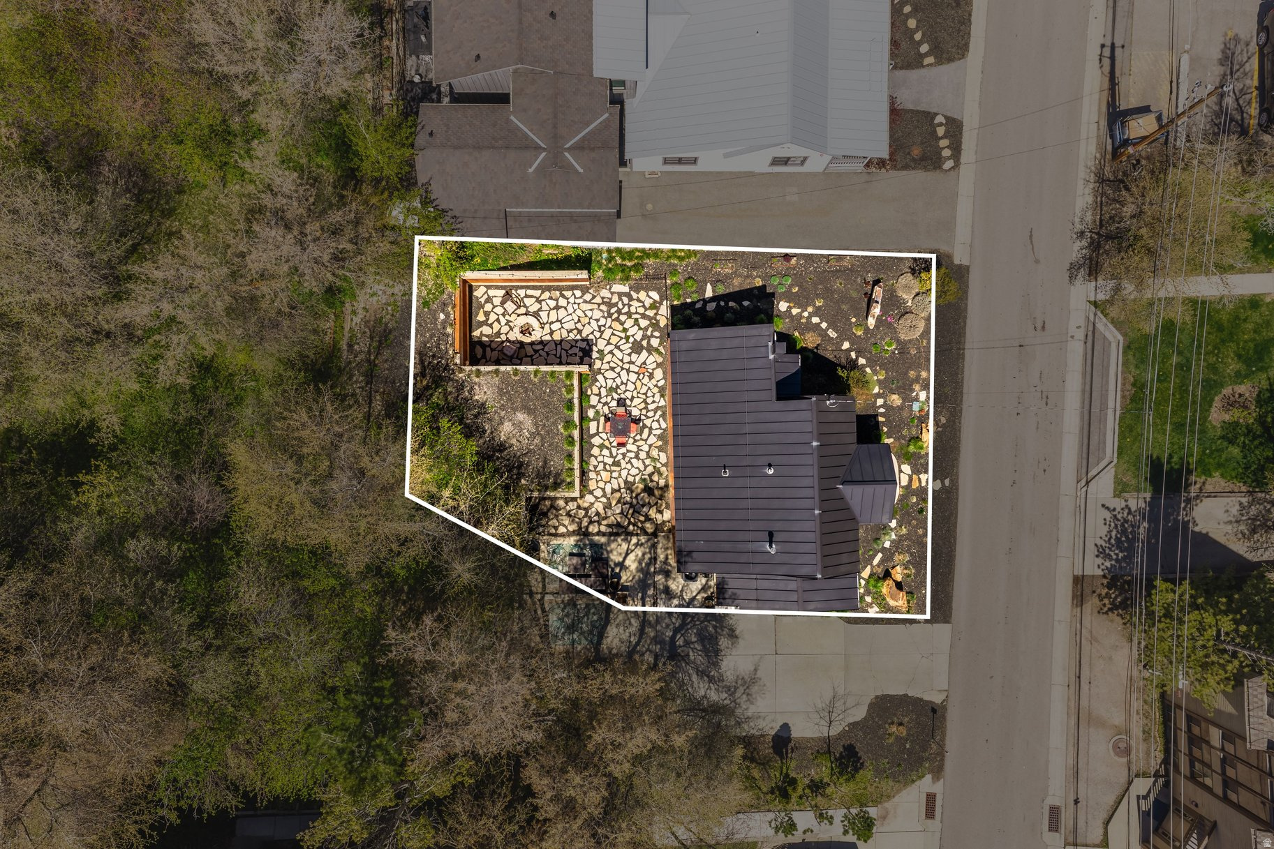 main property photo 54