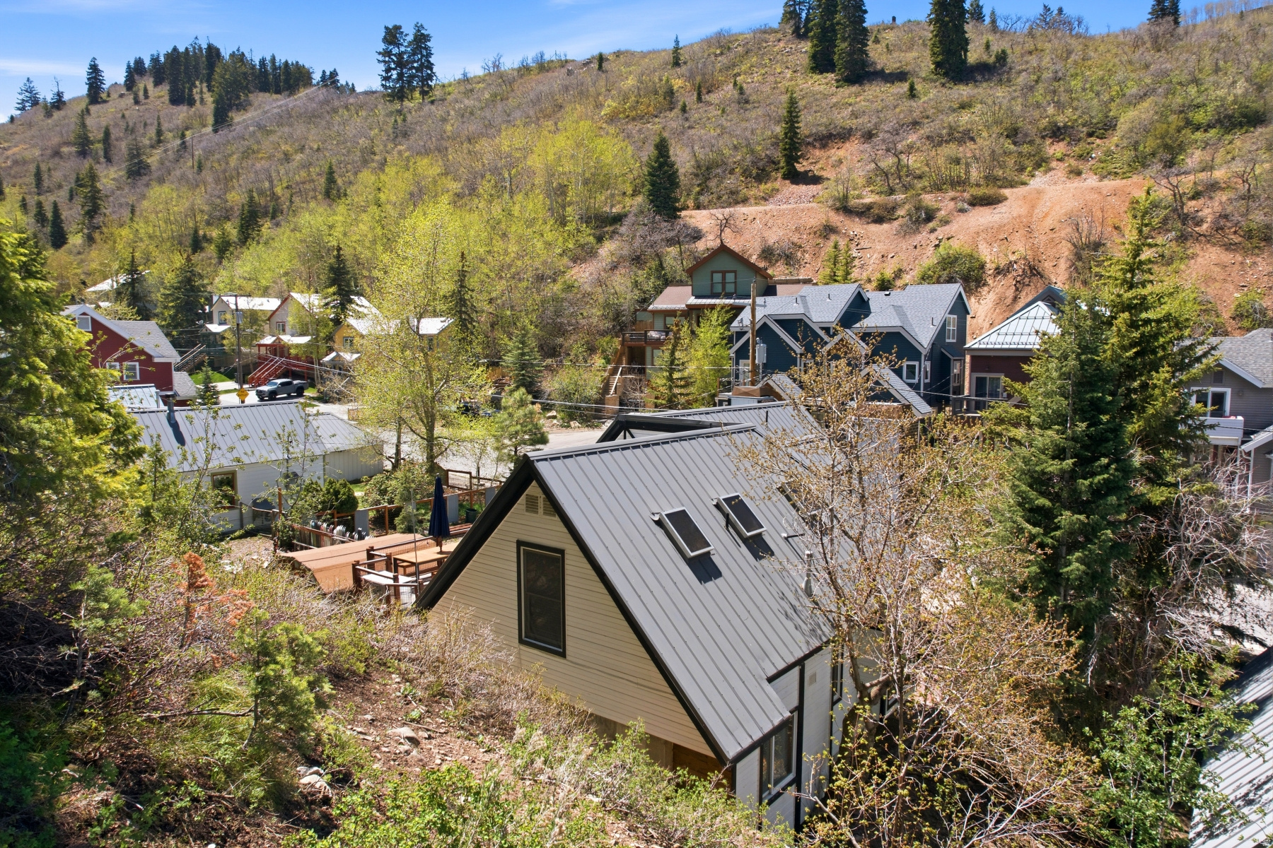 main property photo 13