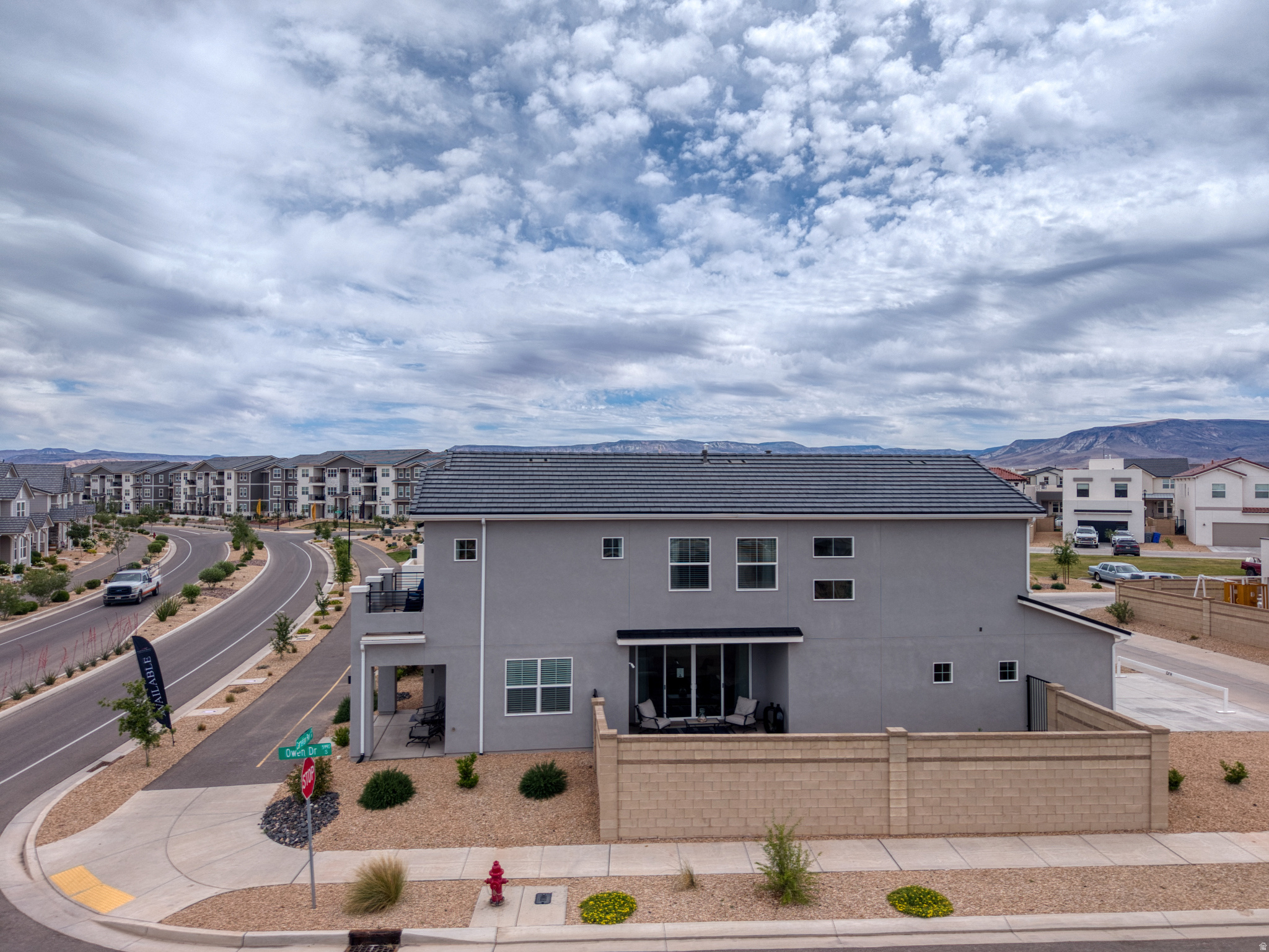 main property photo 3