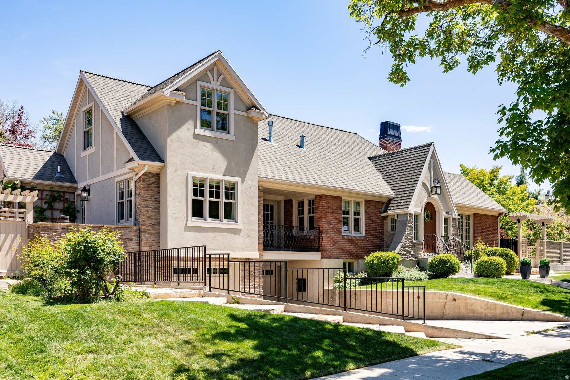 main property photo 48