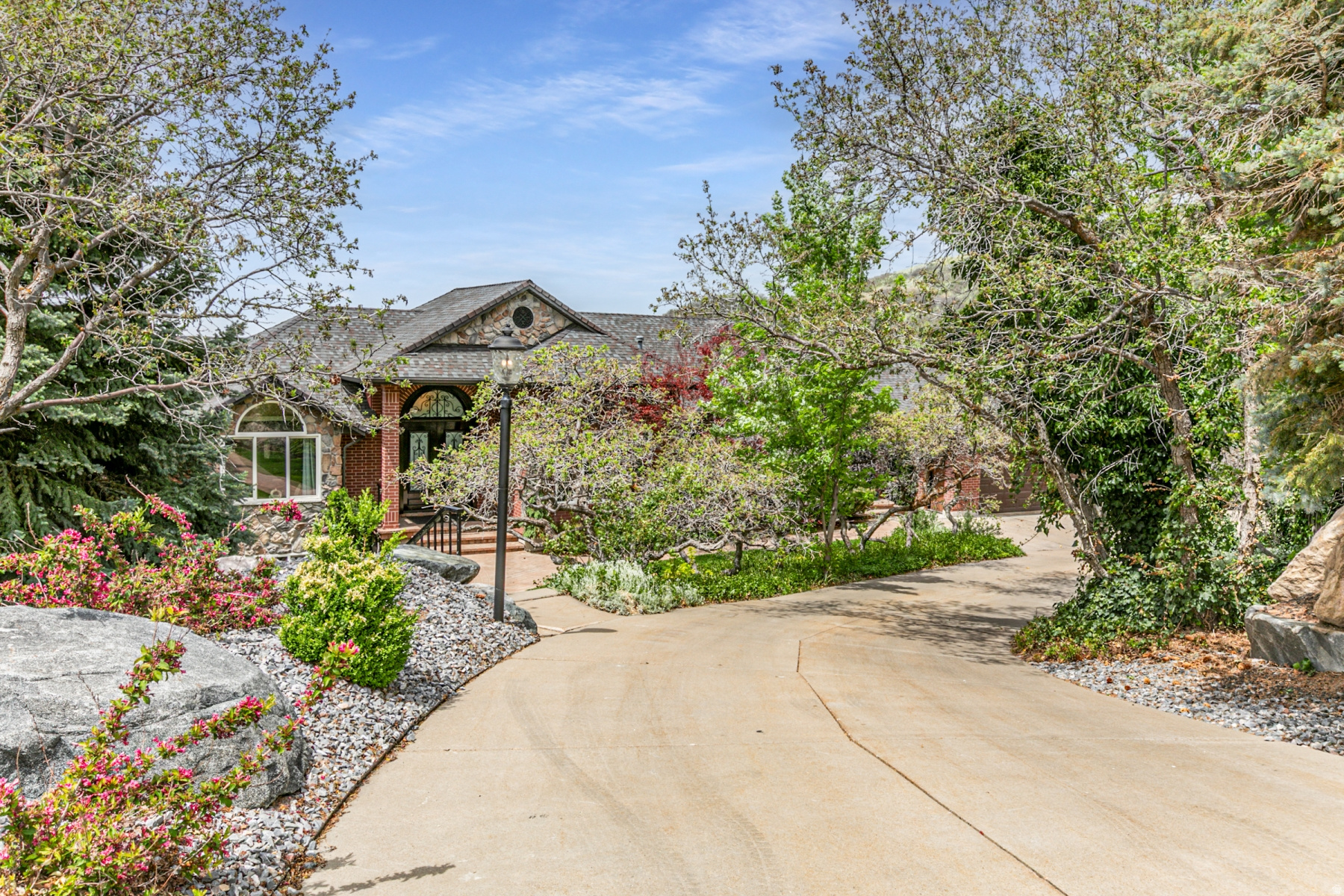 main property photo 74