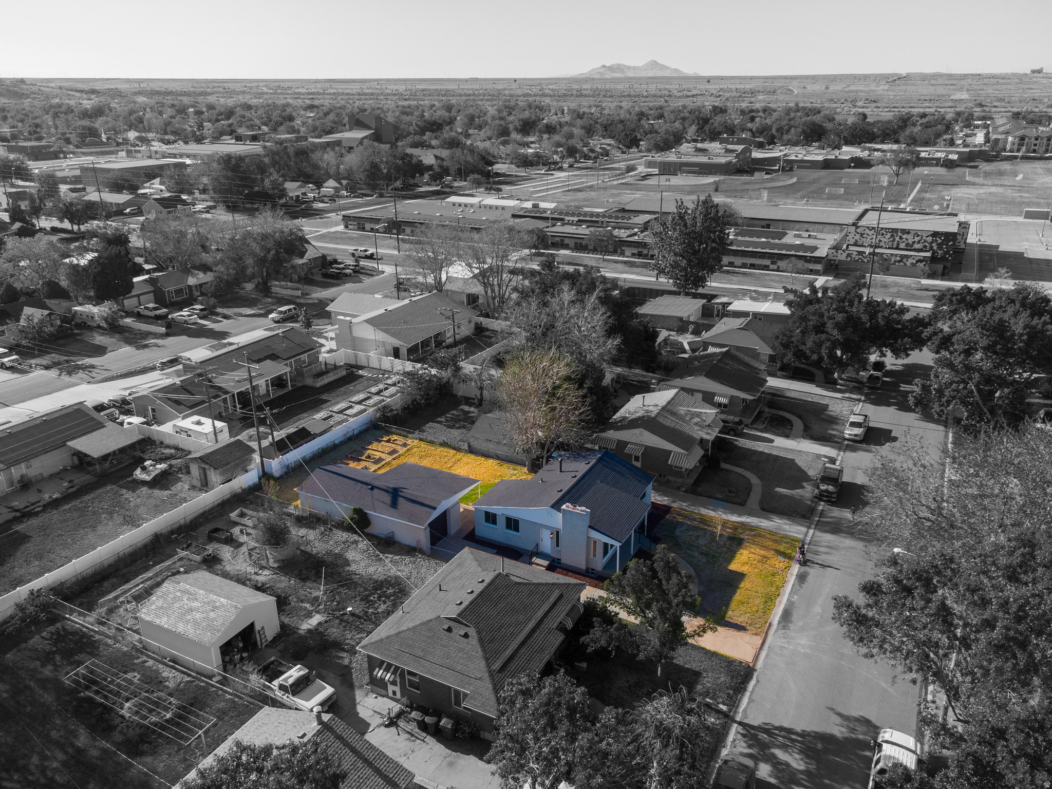 main property photo 17