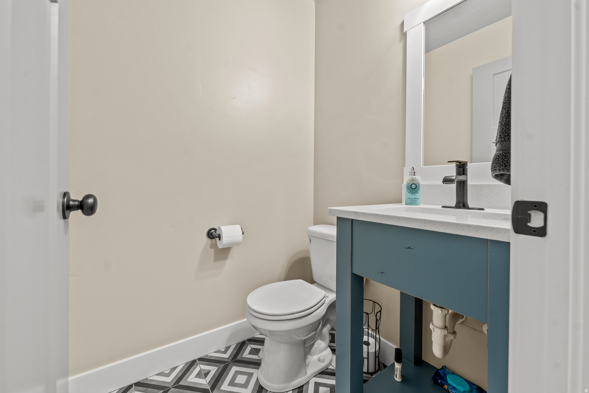 main property photo 22
