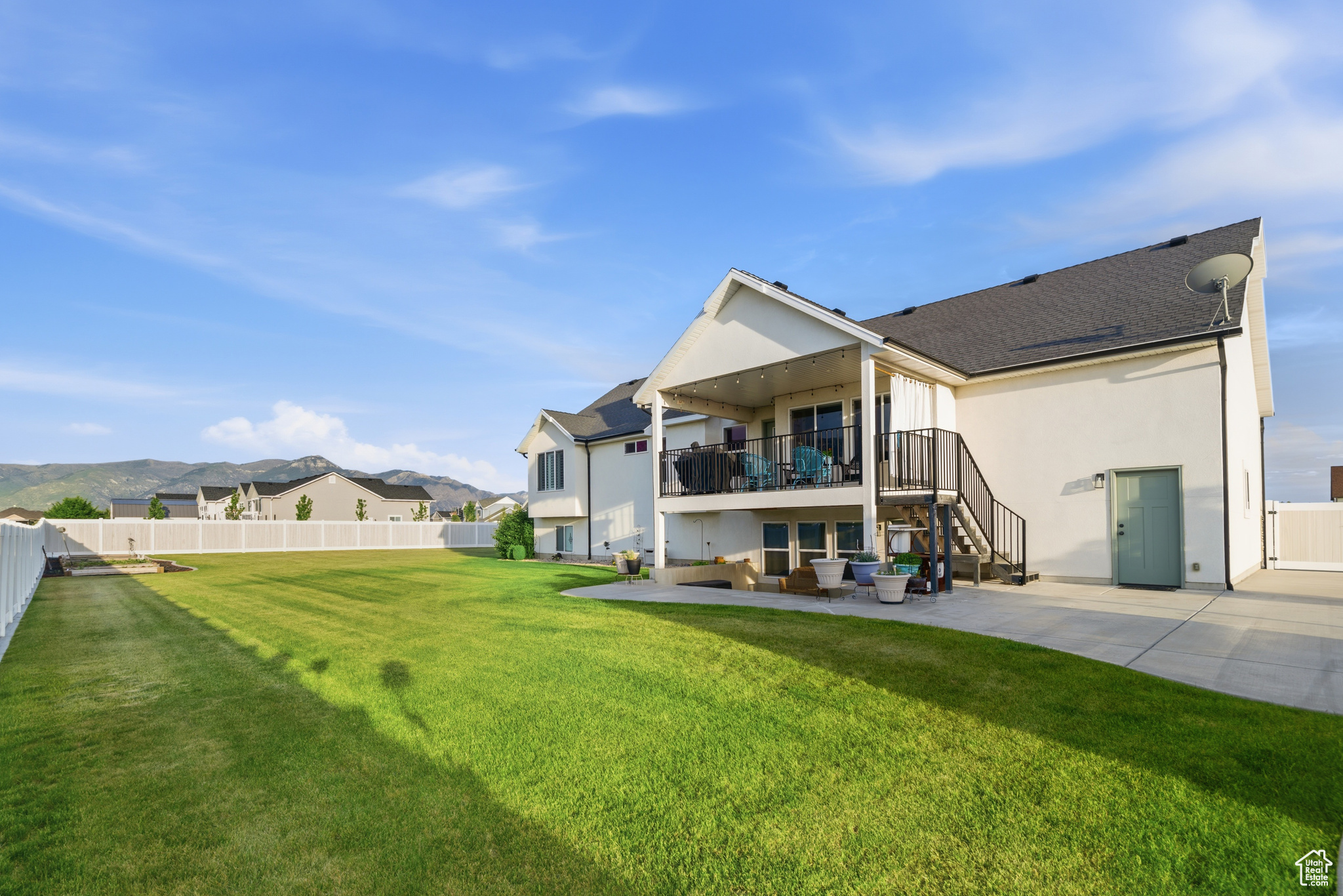 main property photo 36