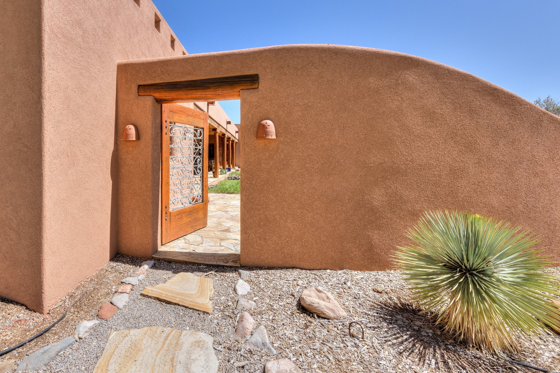 main property photo 15