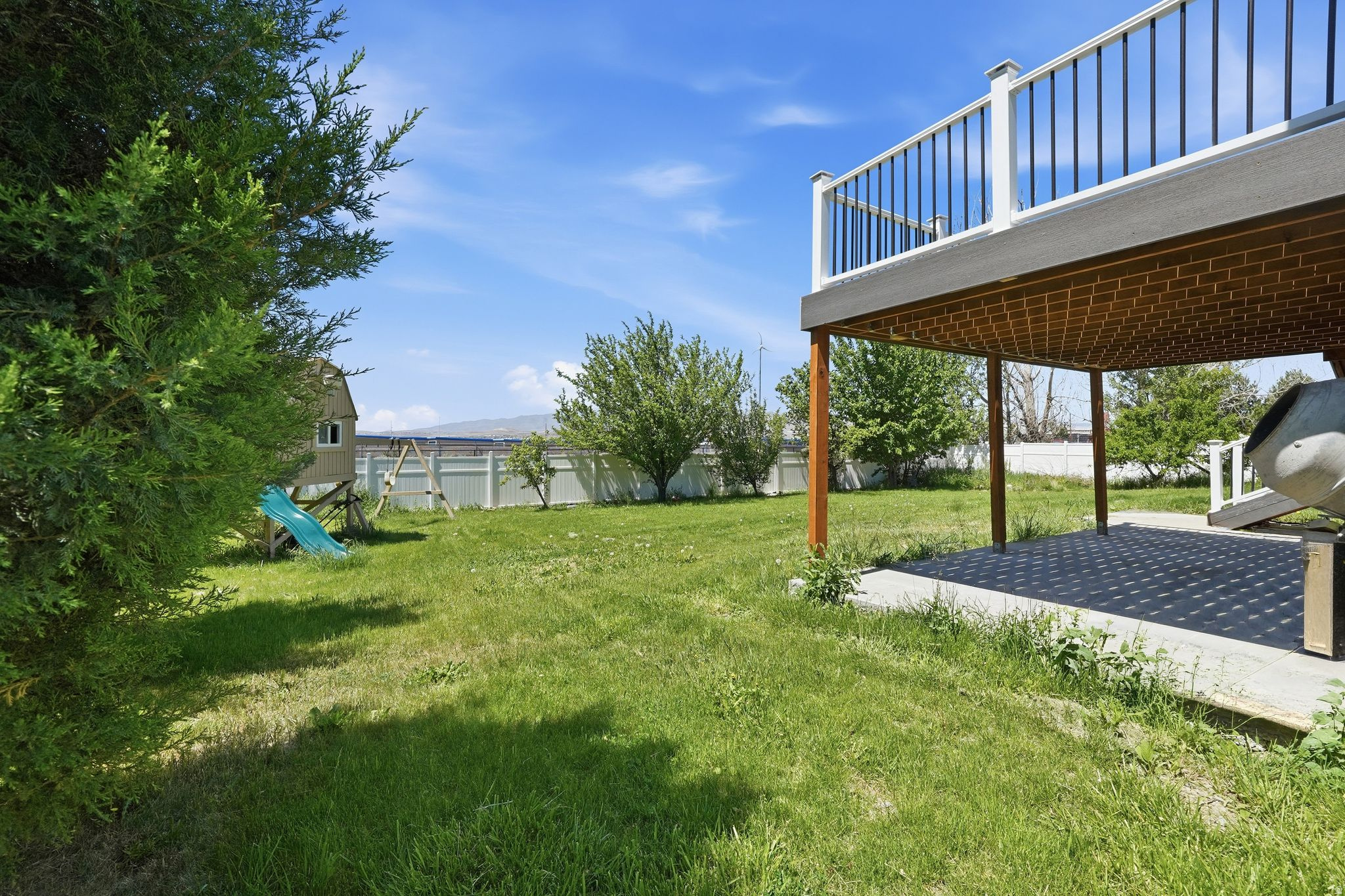main property photo 36