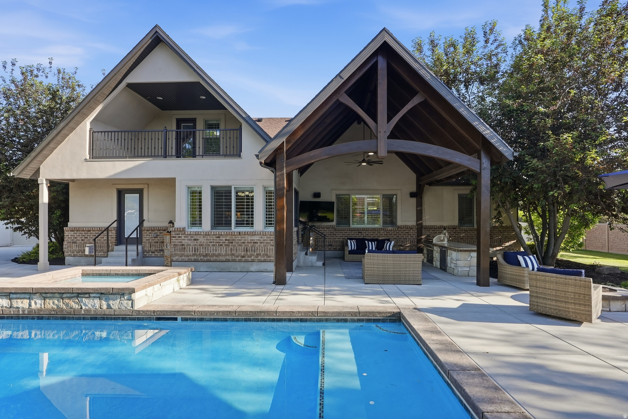 main property photo 68