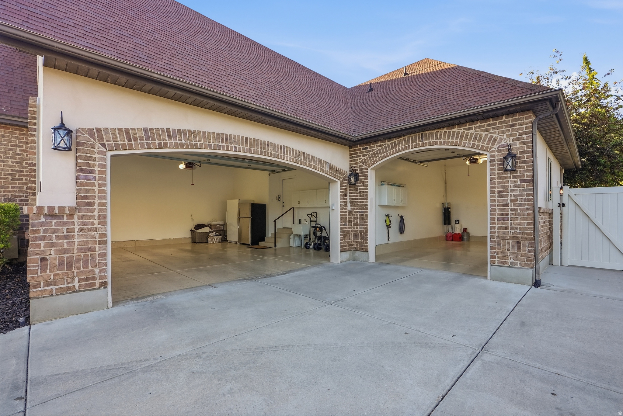 main property photo 75