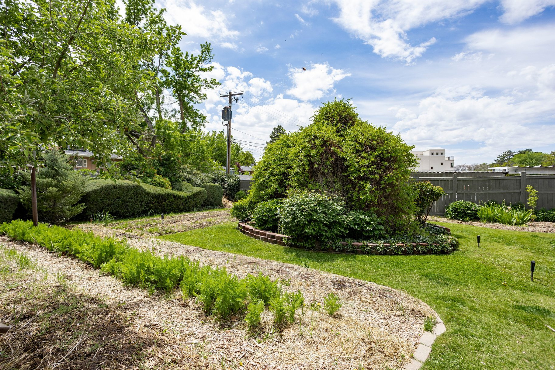 main property photo 70