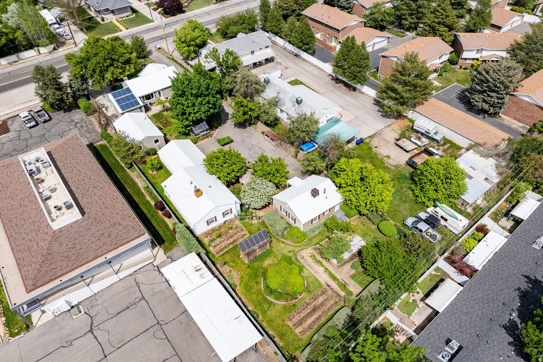 main property photo 77
