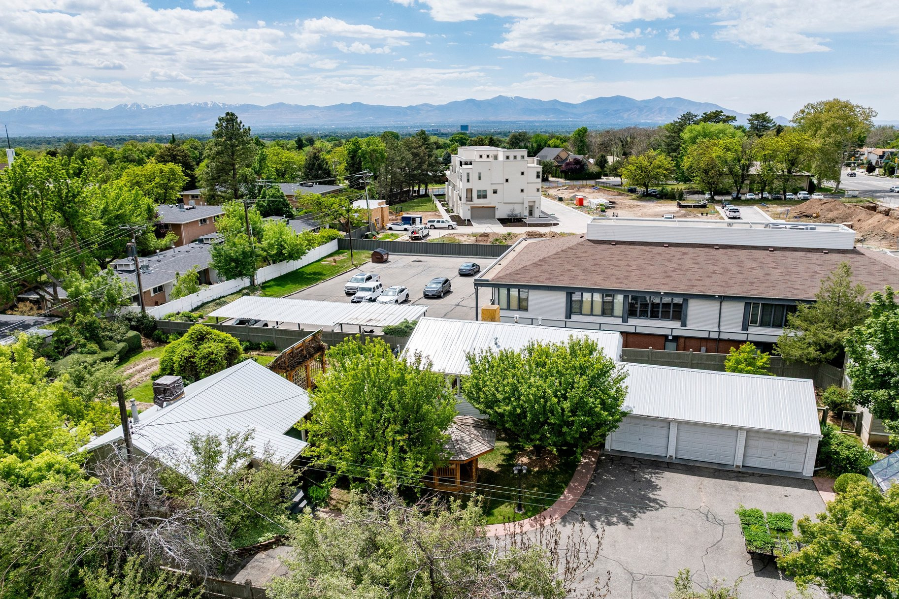 main property photo 77