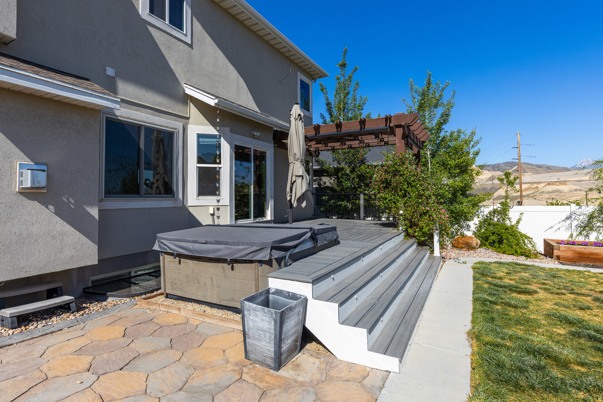 main property photo 44
