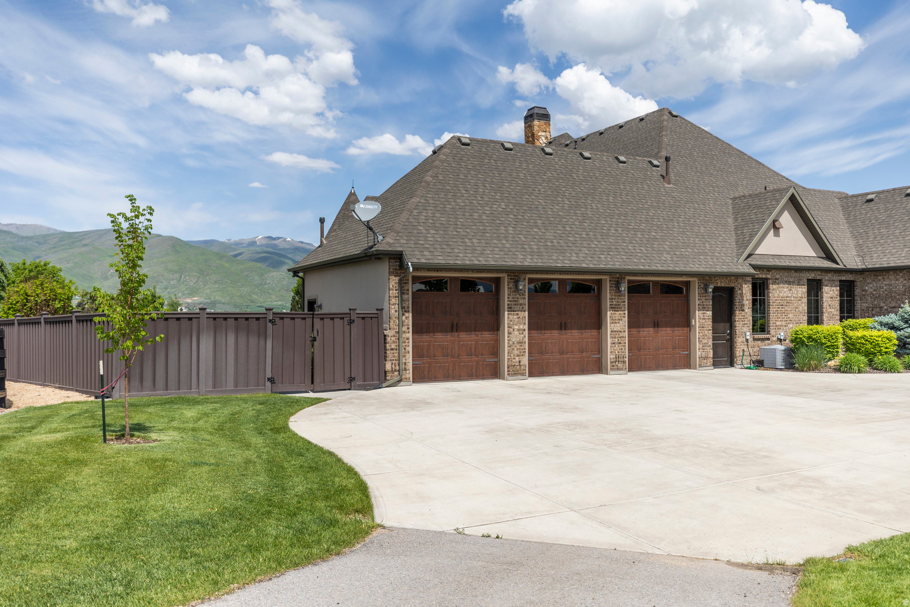 main property photo 64