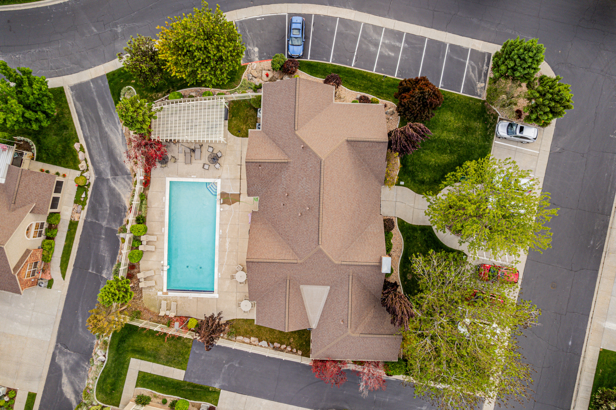 main property photo 31