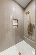 main property photo 83