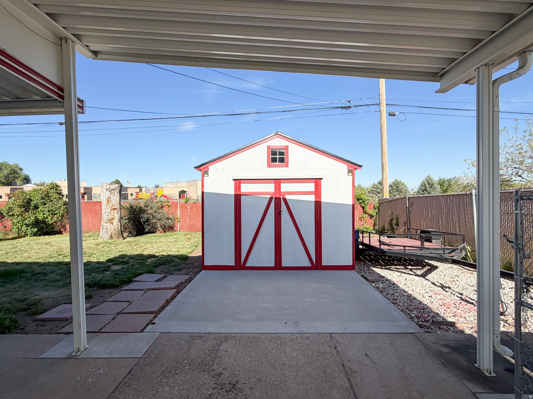 main property photo 22