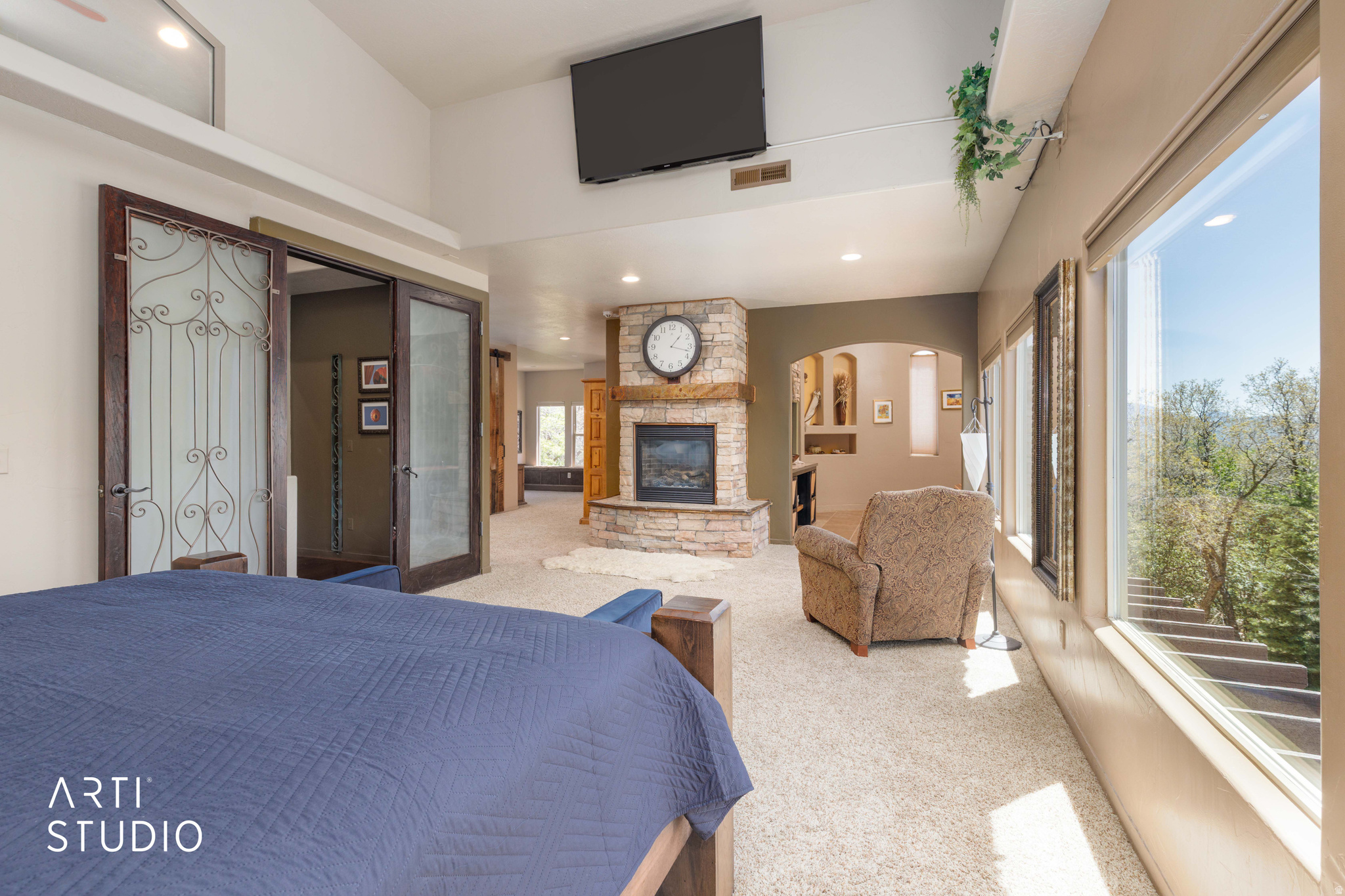 main property photo 29