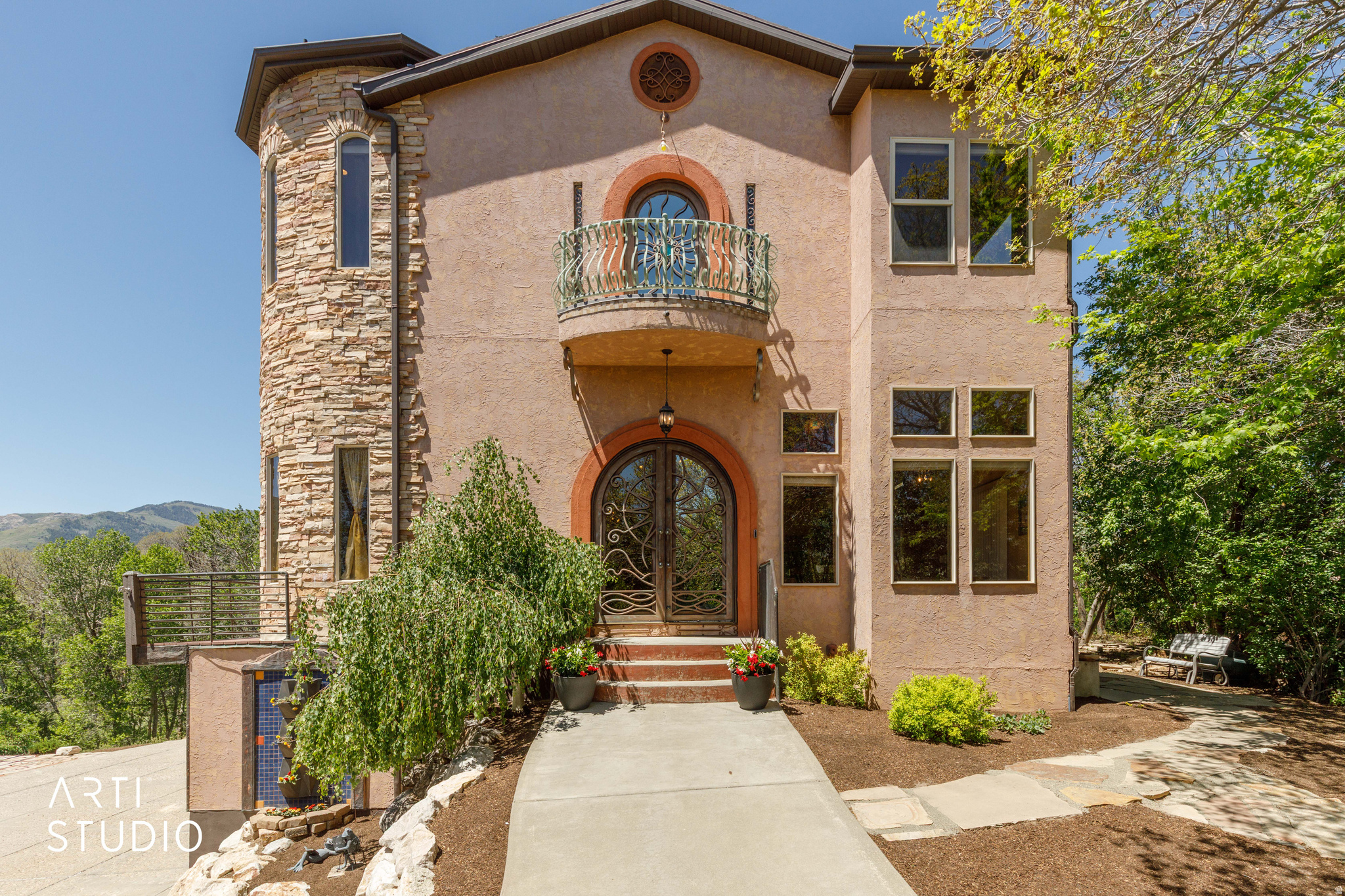 main property photo 81