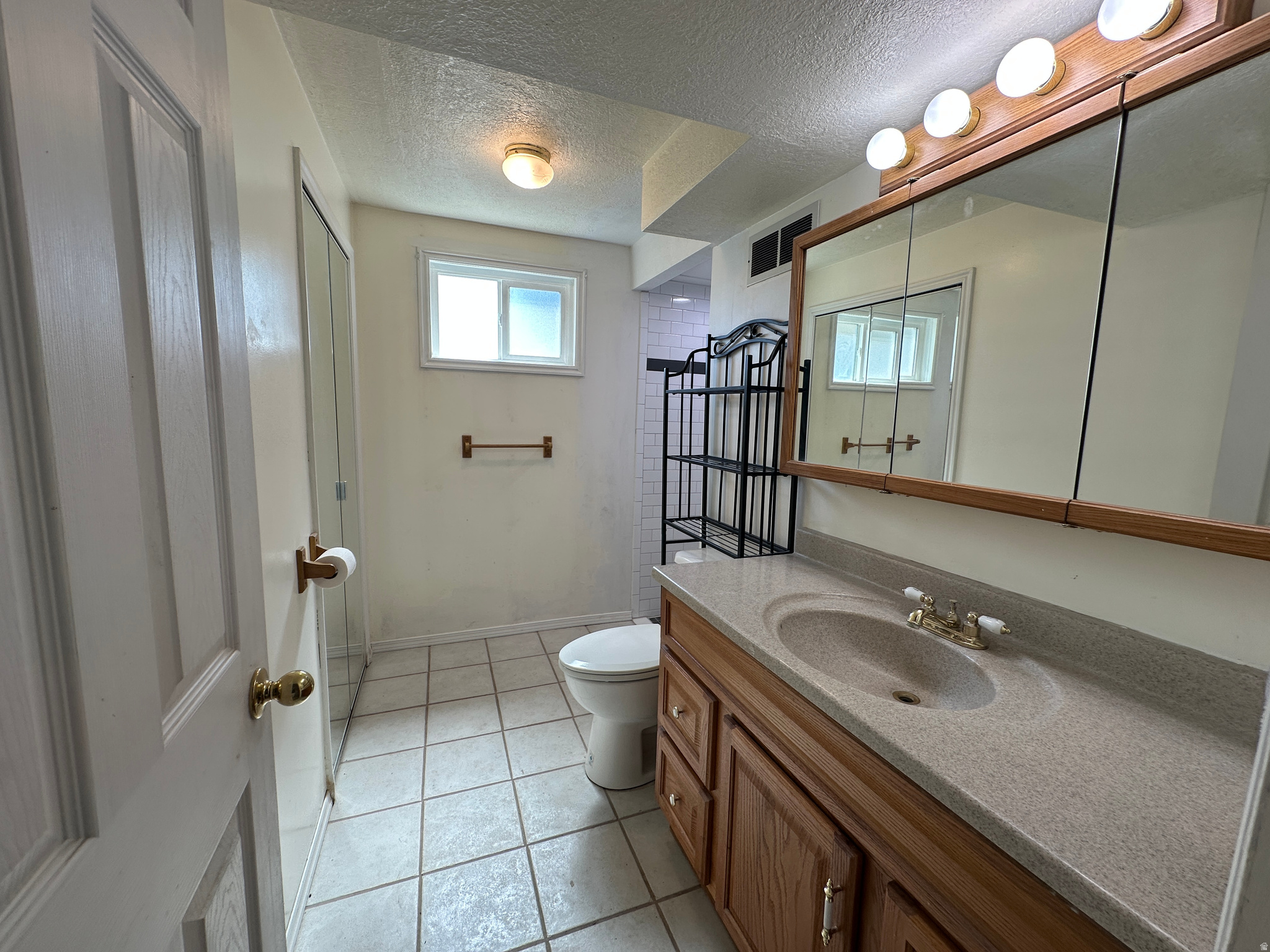 main property photo 68