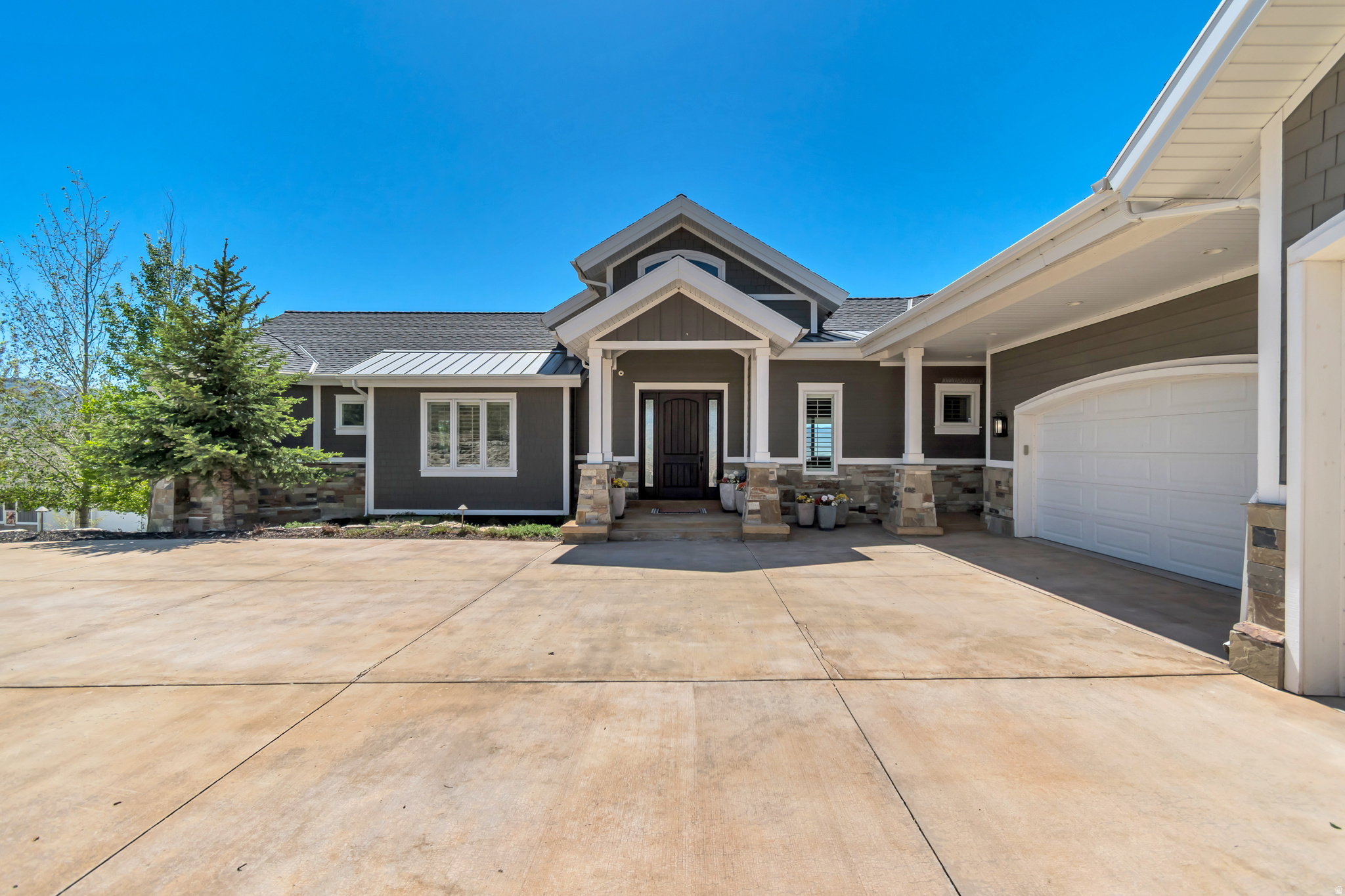 main property photo 67