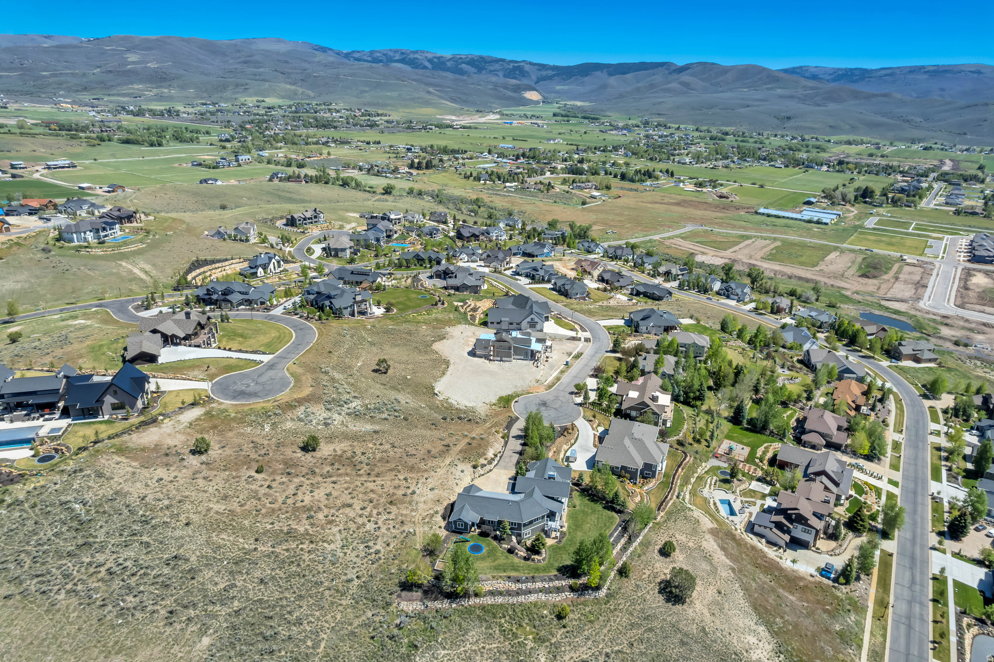 main property photo 94