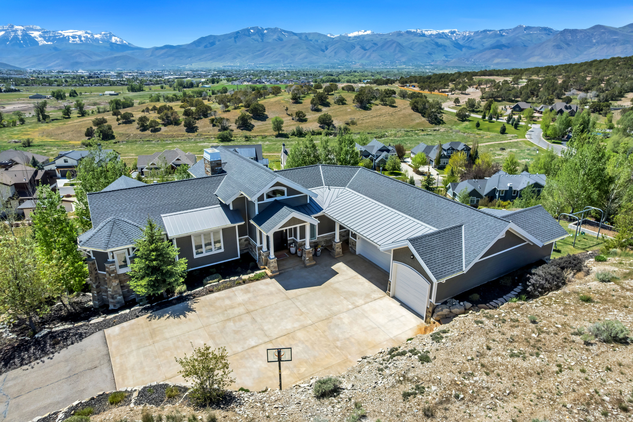 main property photo 96