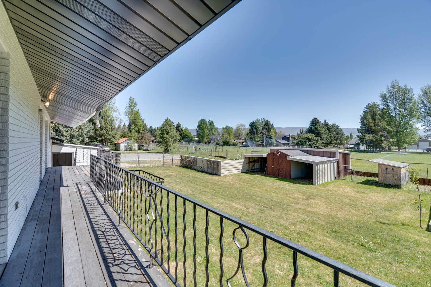 main property photo 20