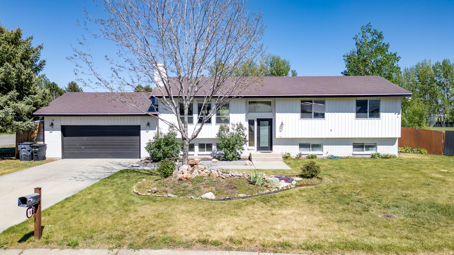 main property photo 58
