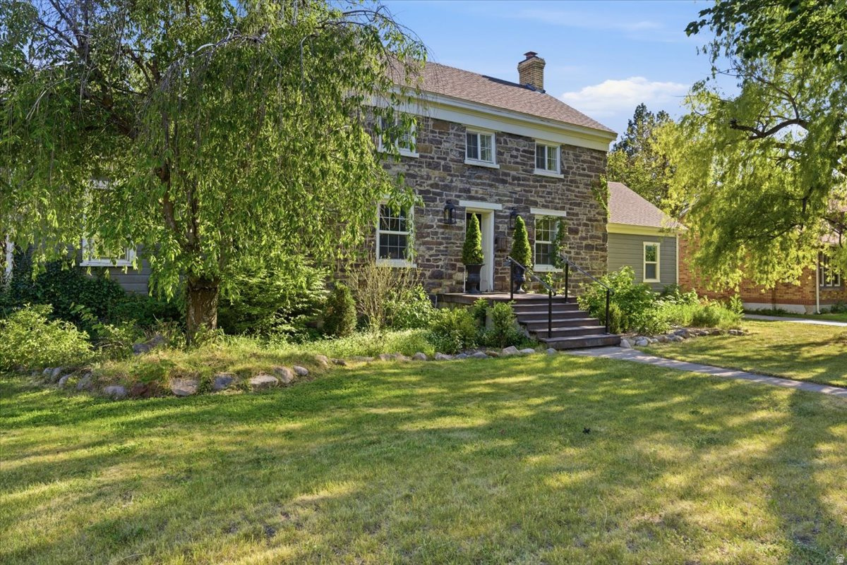 main property photo 45