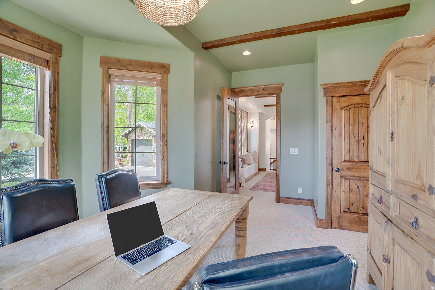 main property photo 19