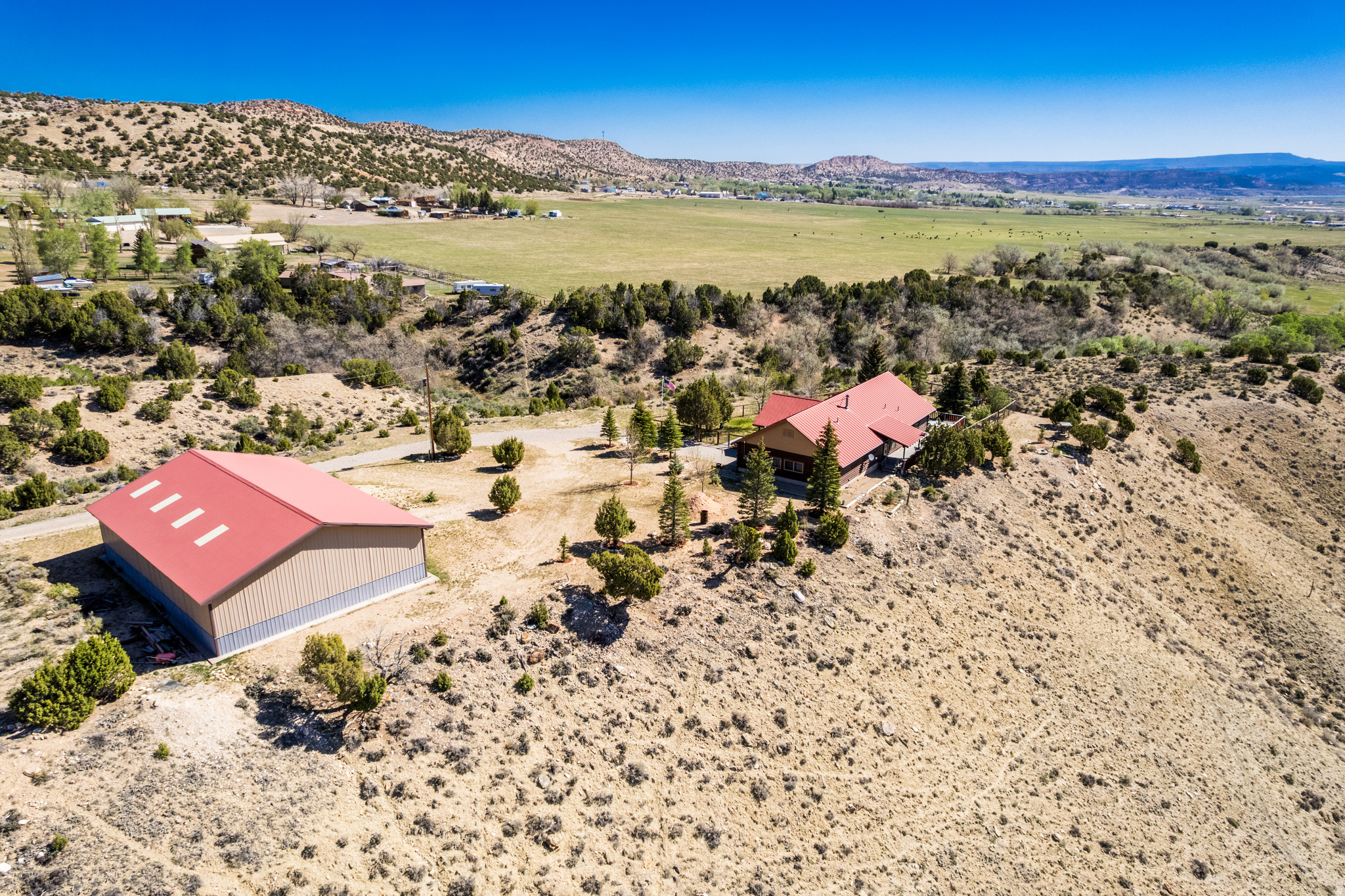 main property photo 31