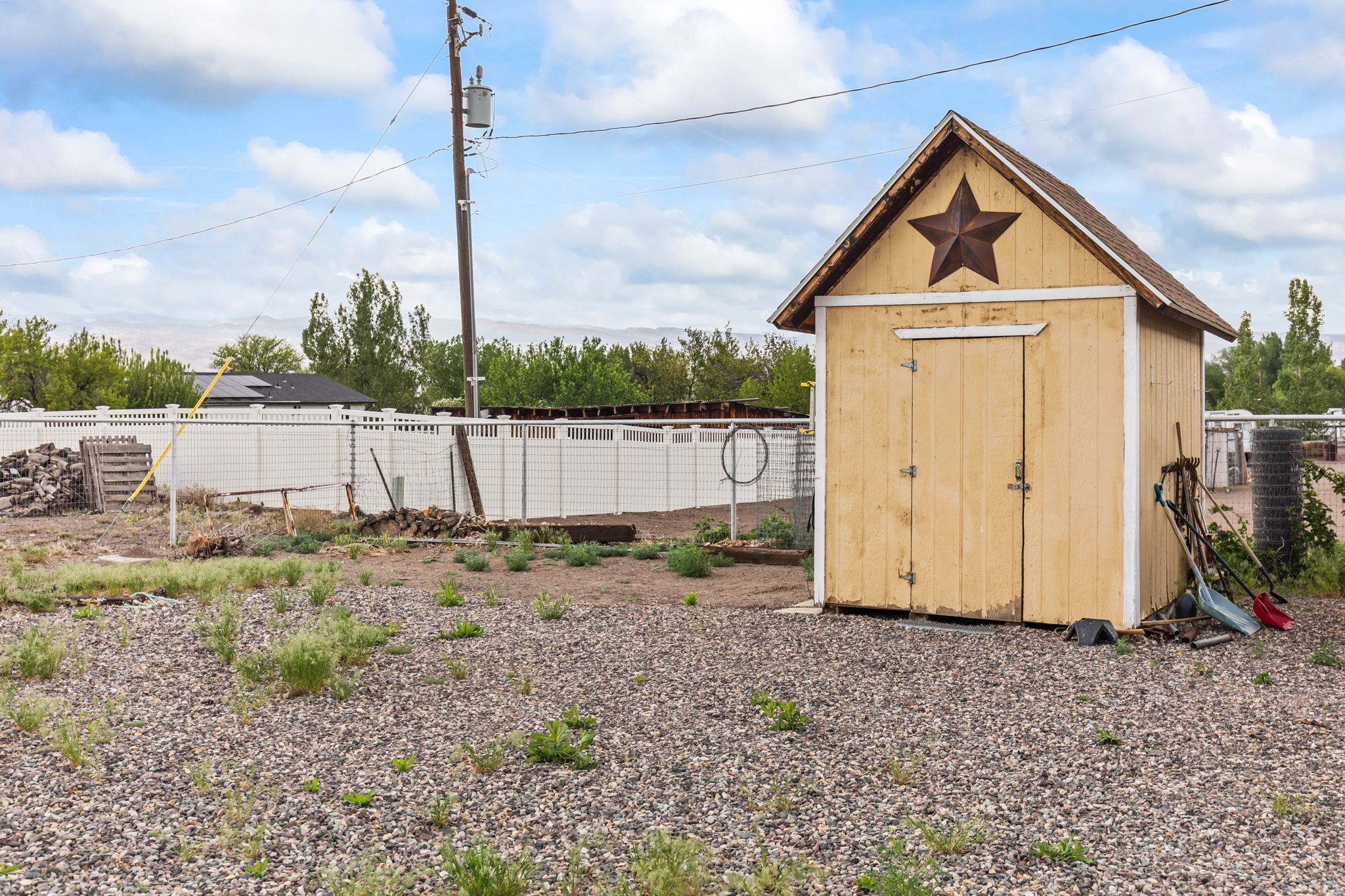 main property photo 58