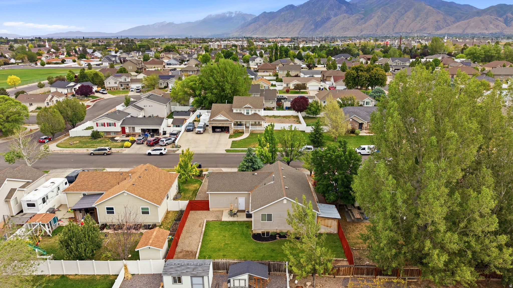 main property photo 45