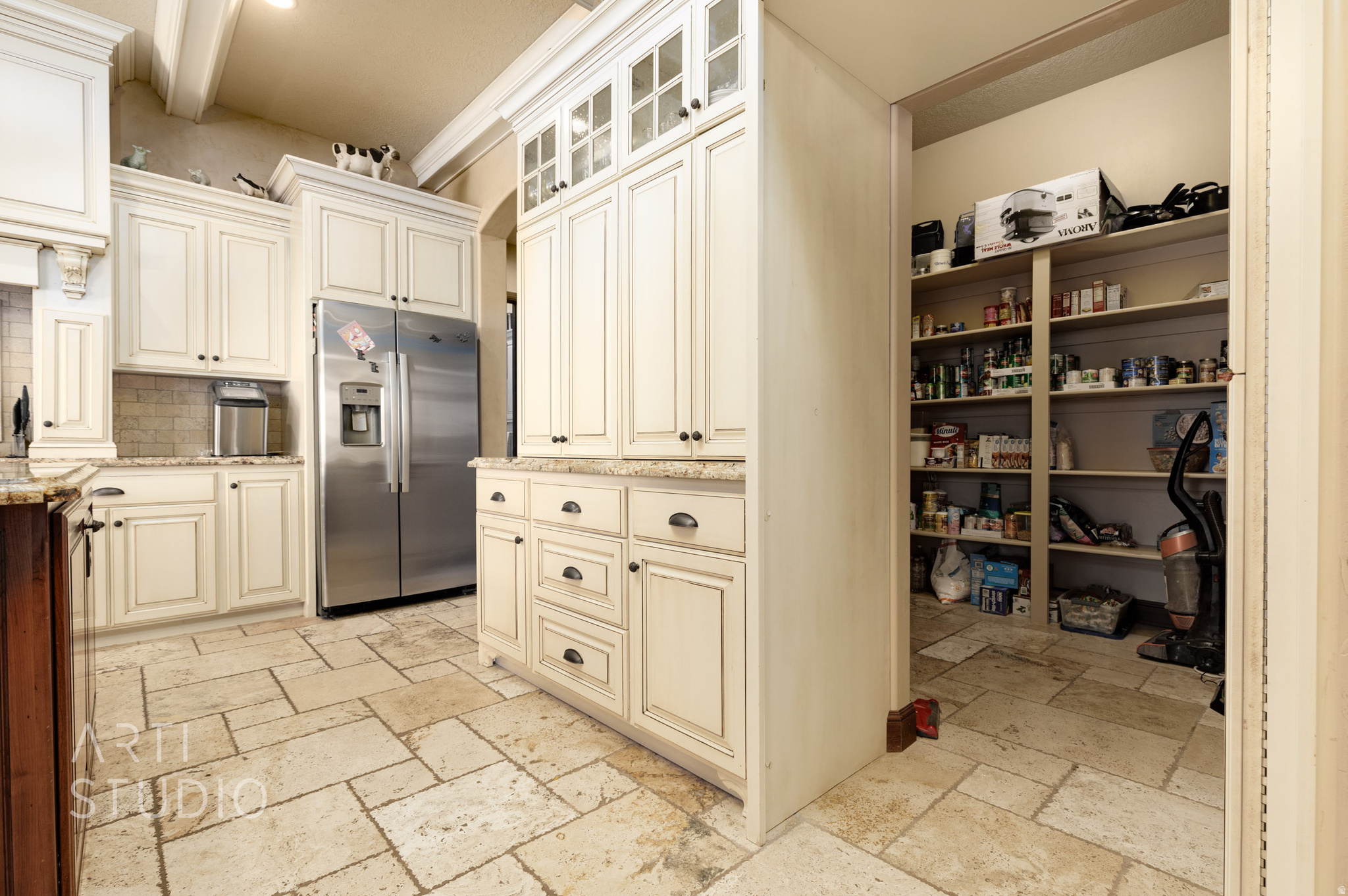 main property photo 38