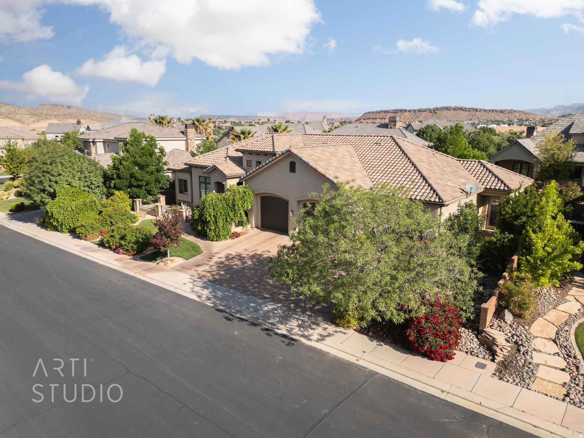 main property photo 5