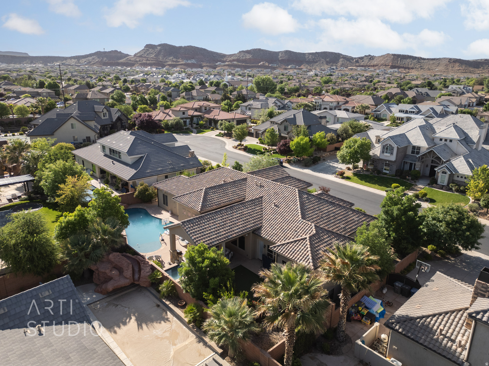 main property photo 8