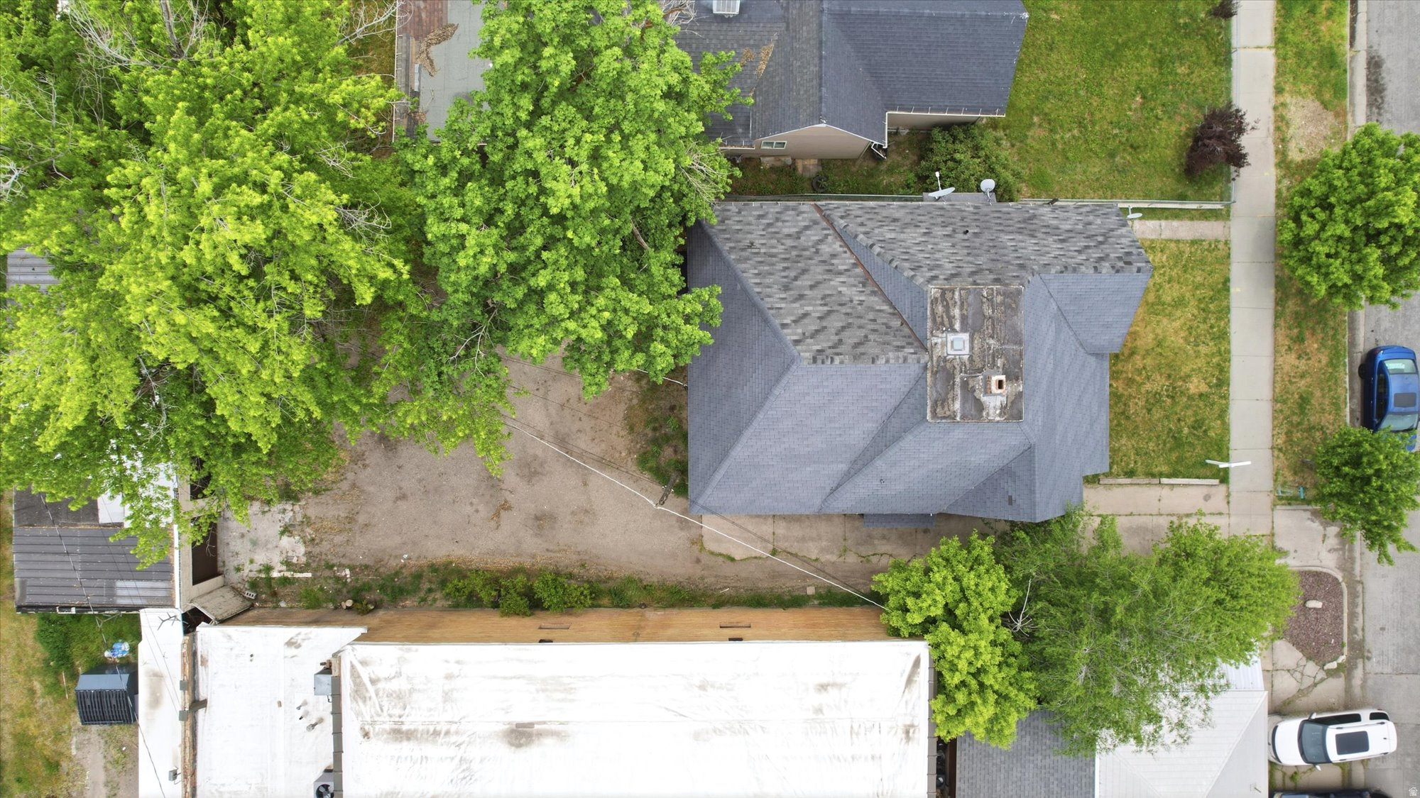 main property photo 36