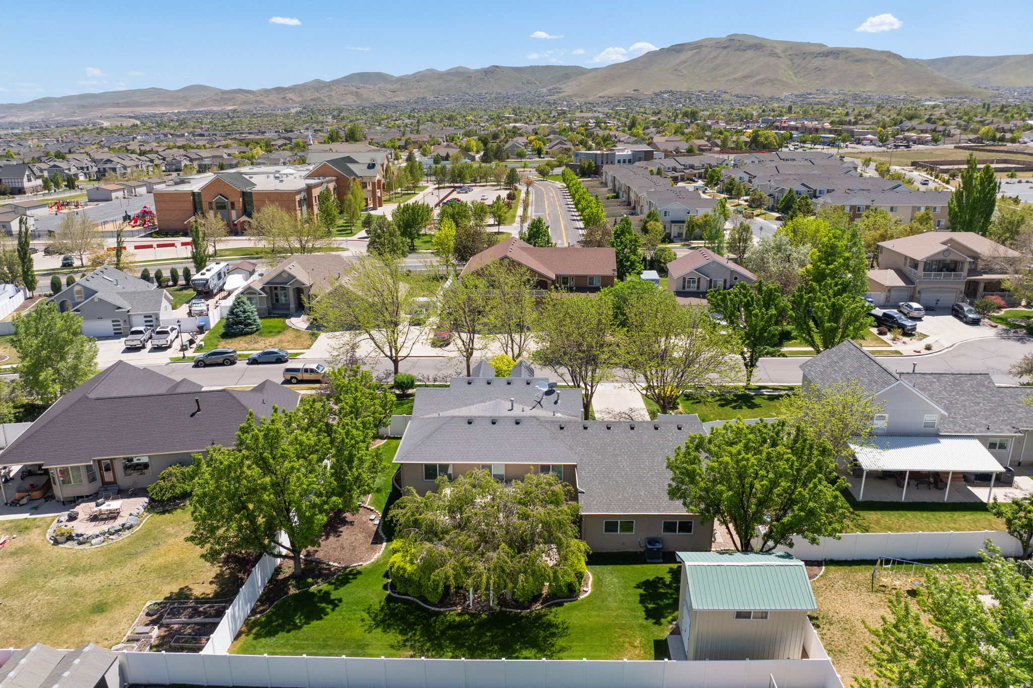 main property photo 42
