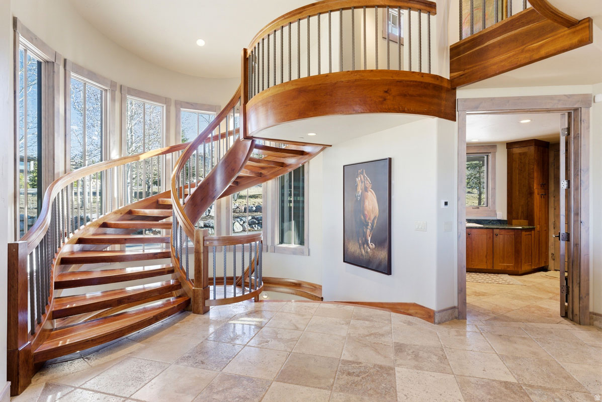 main property photo 19