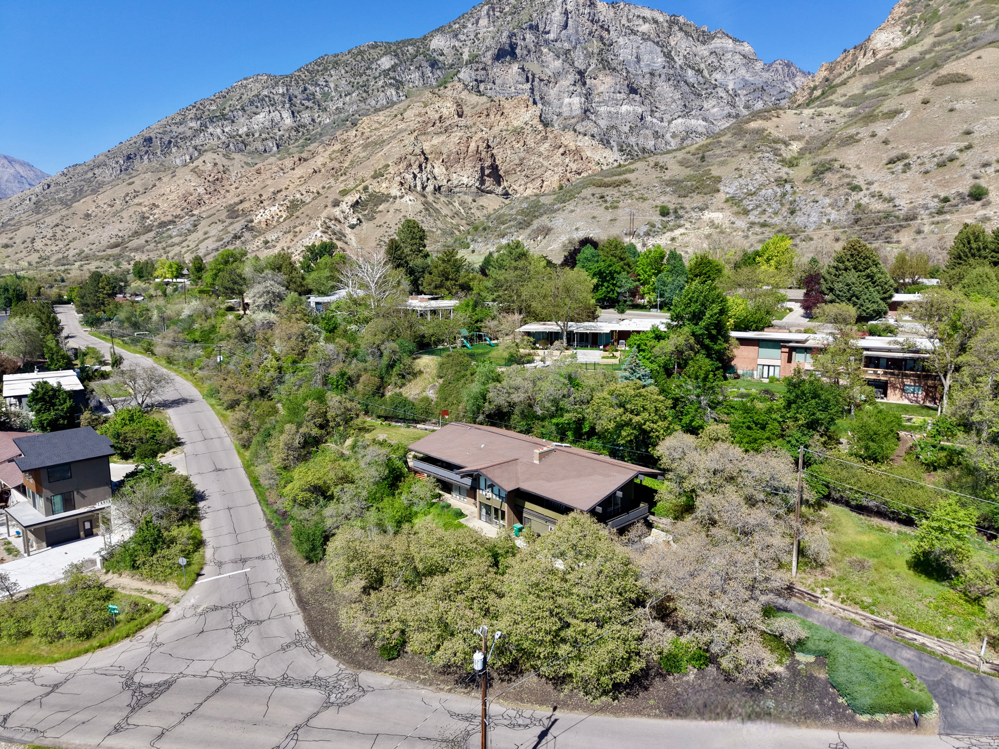 main property photo 47