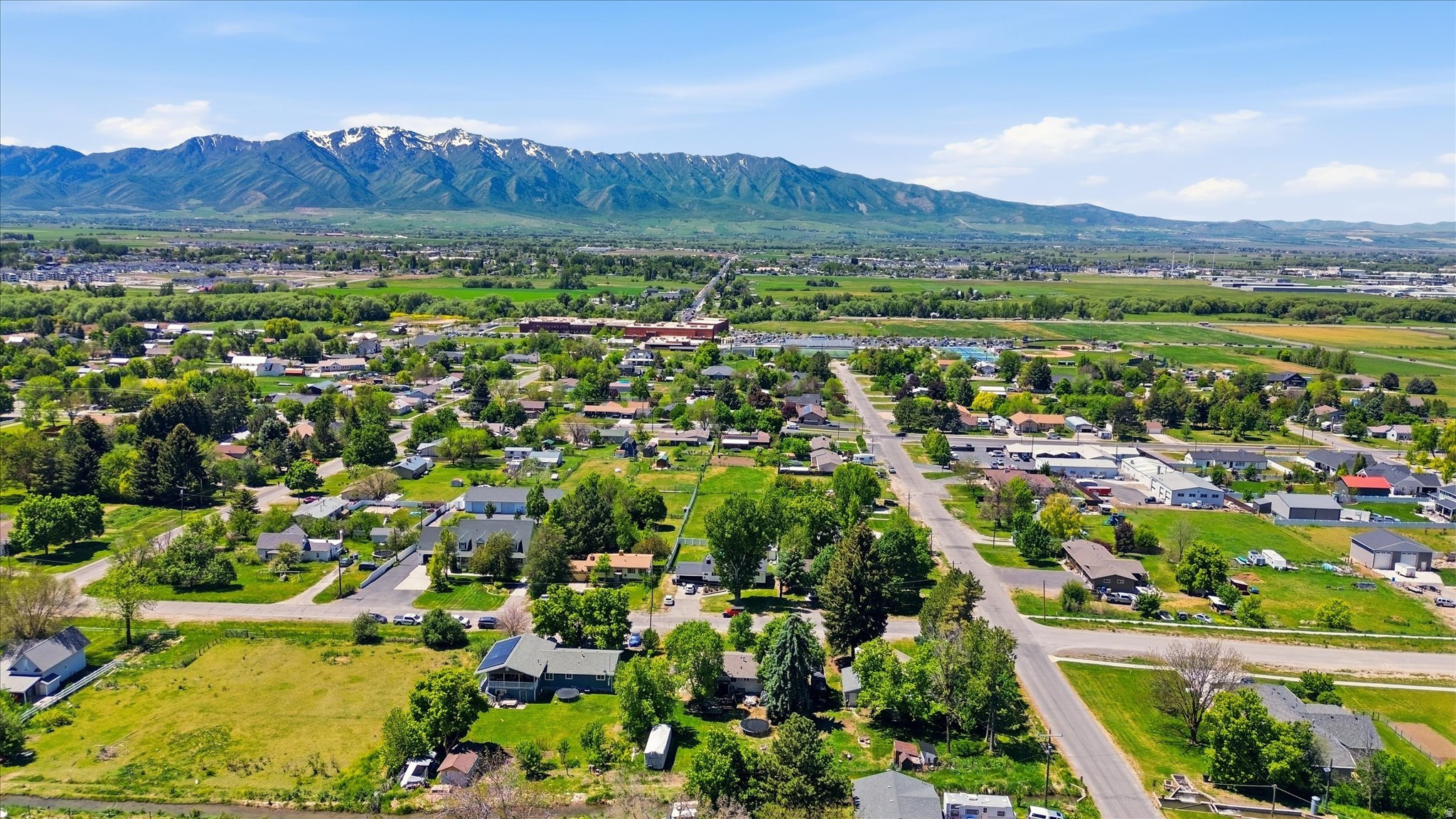 main property photo 25