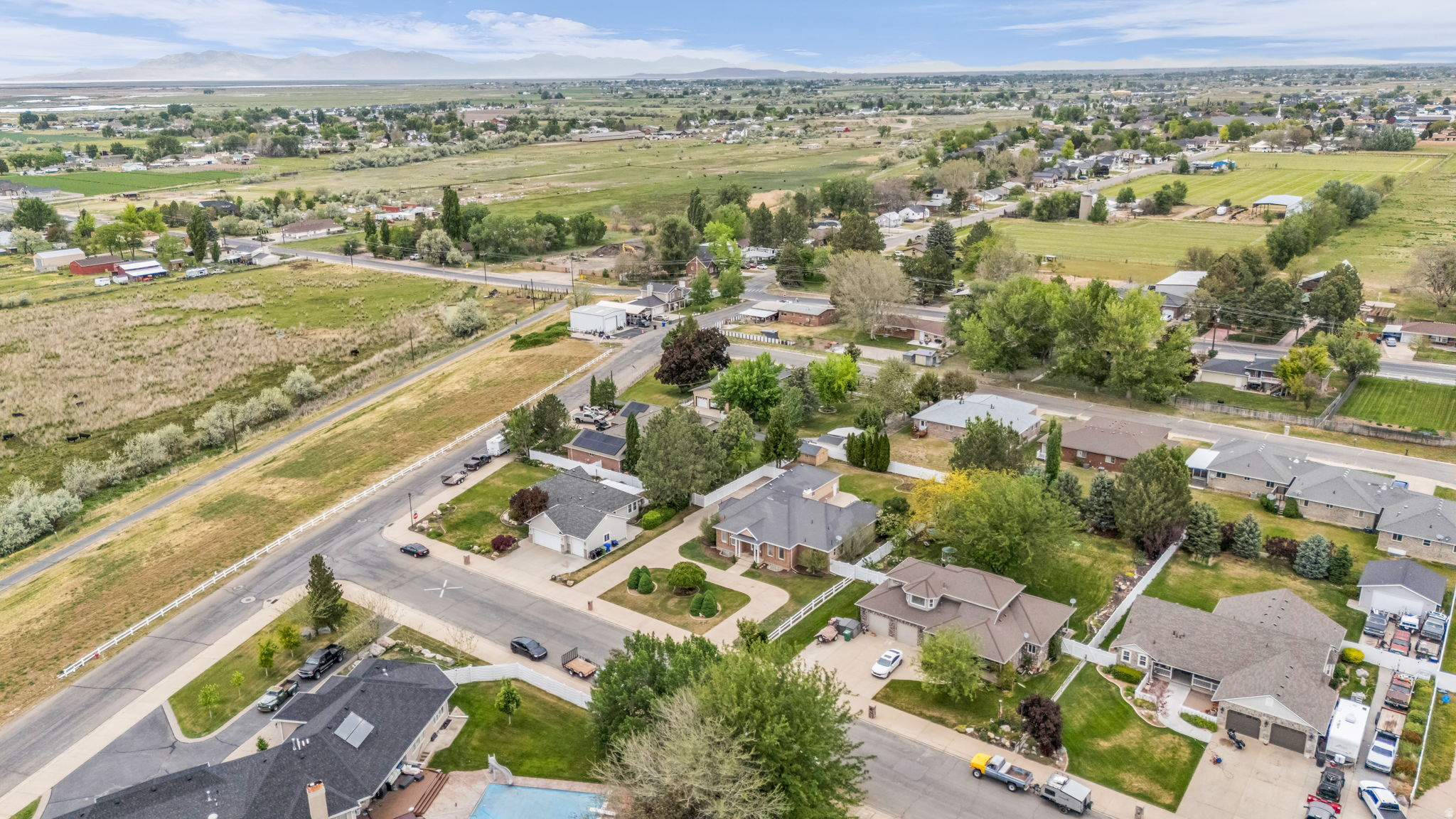 main property photo 54