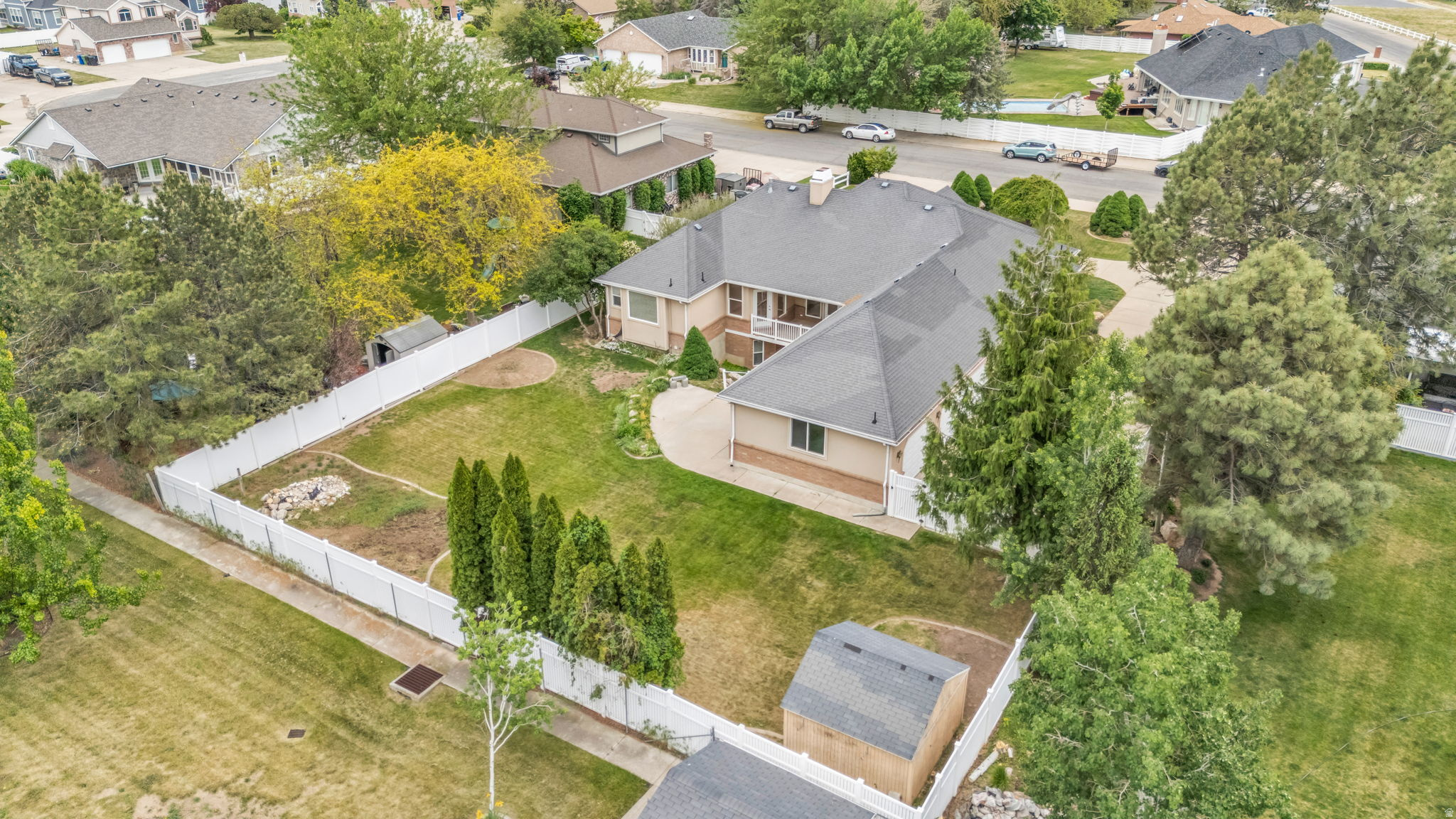 main property photo 58